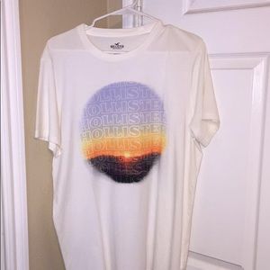 Hollister T-shirt